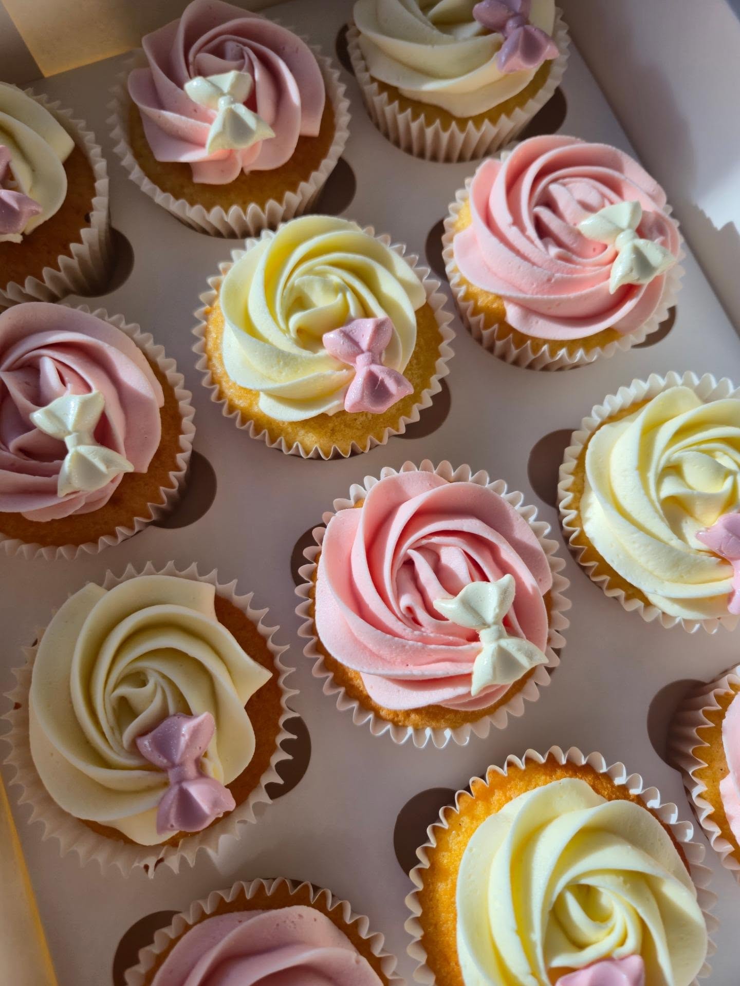 Rosette cupcakes